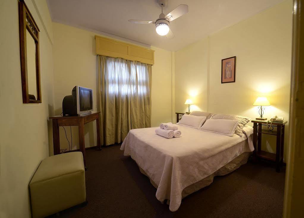 Hotel Ariosto เมนโดซา ภายนอก รูปภาพ